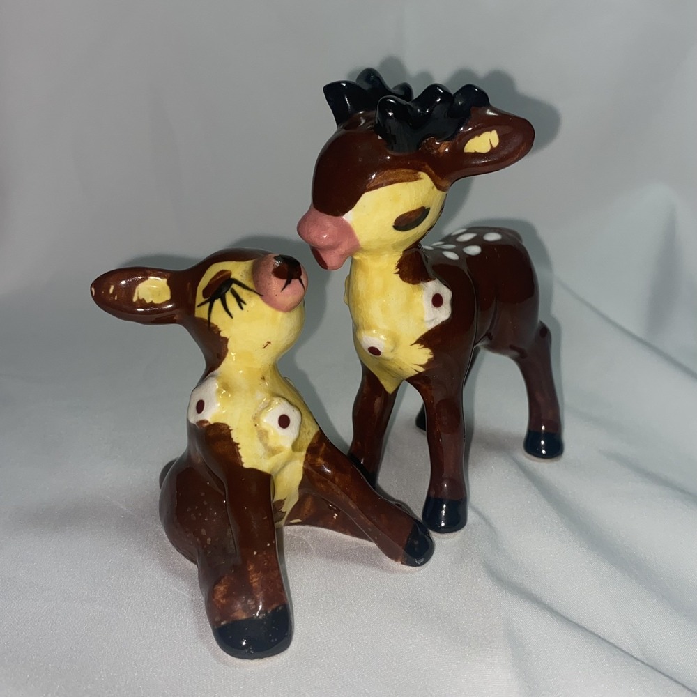Vintage Japan Deer Kissing 50s WITH PLUGS Pair Salt/Pepper Set